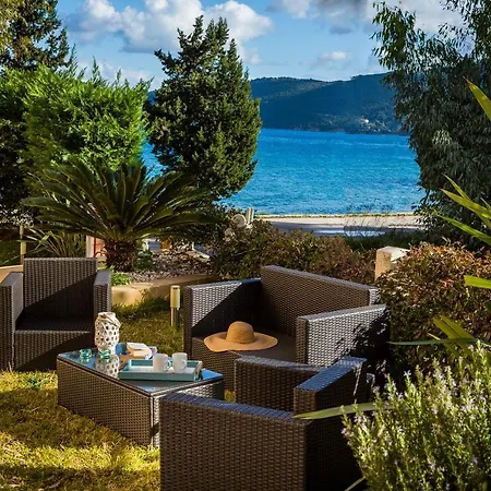 Appartement Lilly, With Communal Pool, 10 Meters From Sea *