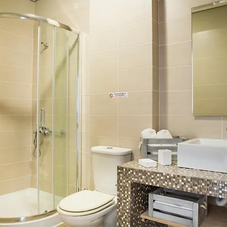 Lilly, With Communal Pool, 10 Meters From Sea * 사미