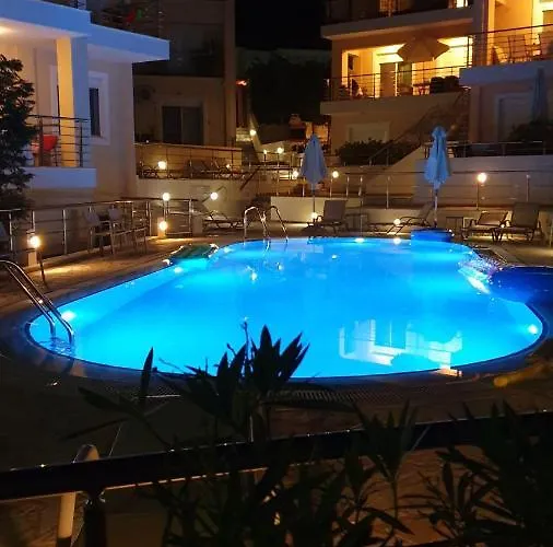 Lilly, With Communal Pool, 10 Meters From Sea 사미